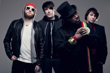Skindred, Sto Zvířat, 7 Seconds a další na MS 2013
